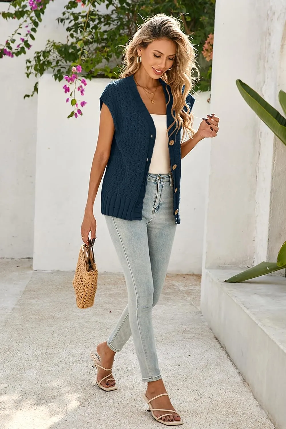 Cakulo Womens Cable Knit Sweater Vest 2025 Oversized Sleeveless Button Down Summer Cardigan Sweaters Tops