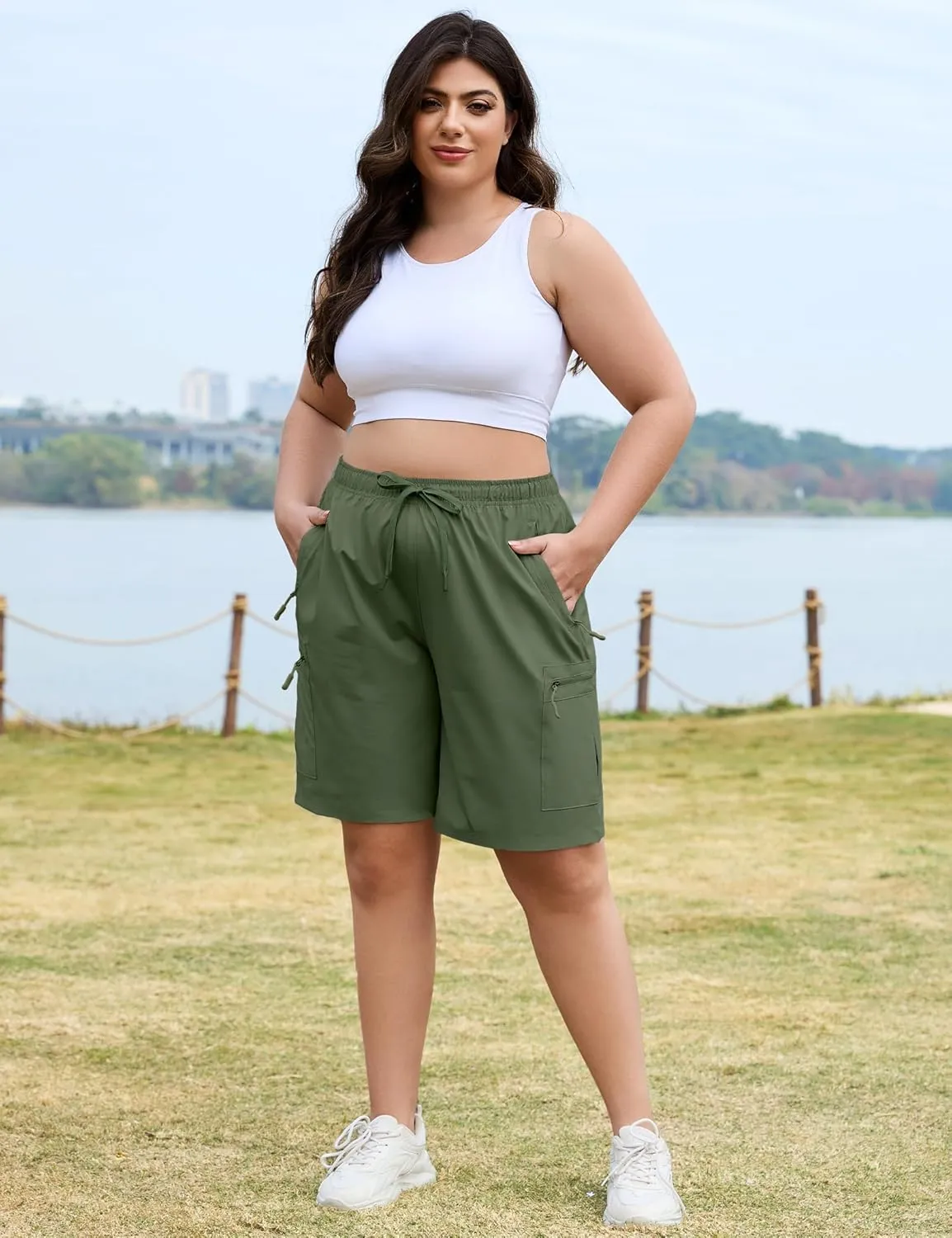 COOTRY Women's Plus Size 9'' Hiking Cargo Shorts Quick Dry Athletic Summer Shorts for Travel Golf with Zipper Pockets