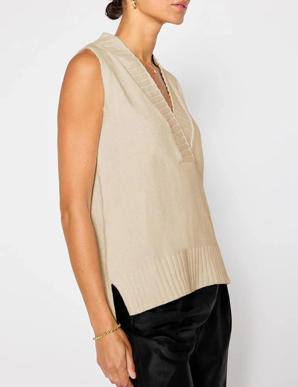 Daacee Women's V Neck Sweater Vest Casual Summer Loose Side Slit Sleeveless Pullover Knit Tank Tops