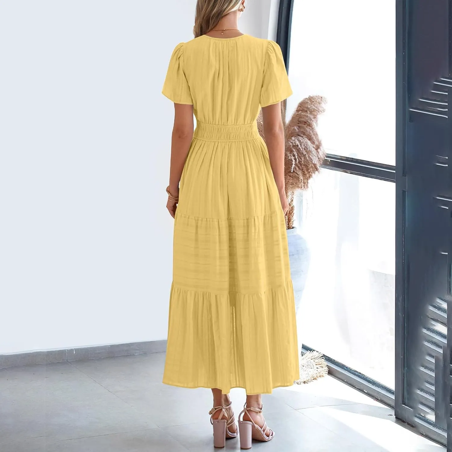 Maxi Dresses for Women 2025 Lightweight Short Sleeve V Neck Elastic Waist Boho Beach Dress Pockets 2025 Summer