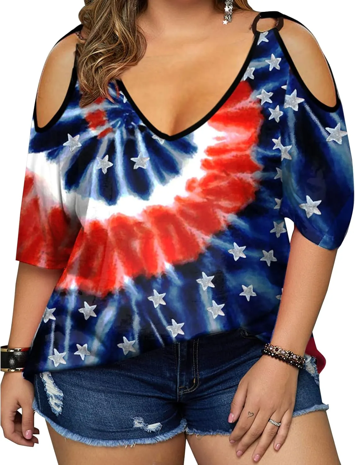 MNLYBABY Plus Size American Flag Shirt Women 4th of July Tee Shirt USA Stars Stripes T-Shirt Patriotic Cold Shoulder Tops
