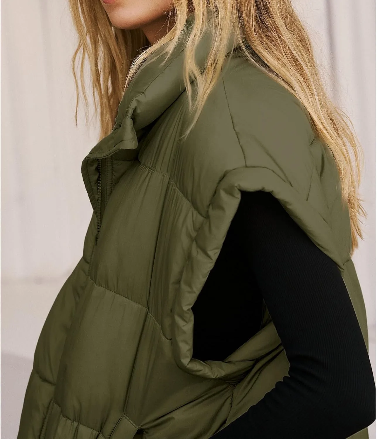 Songling Womens Oversized Puffer Vest Stand Collar Full Zip Sleeveless Bubble Puffer Vest Quilted Padded Warm Coat Outwear