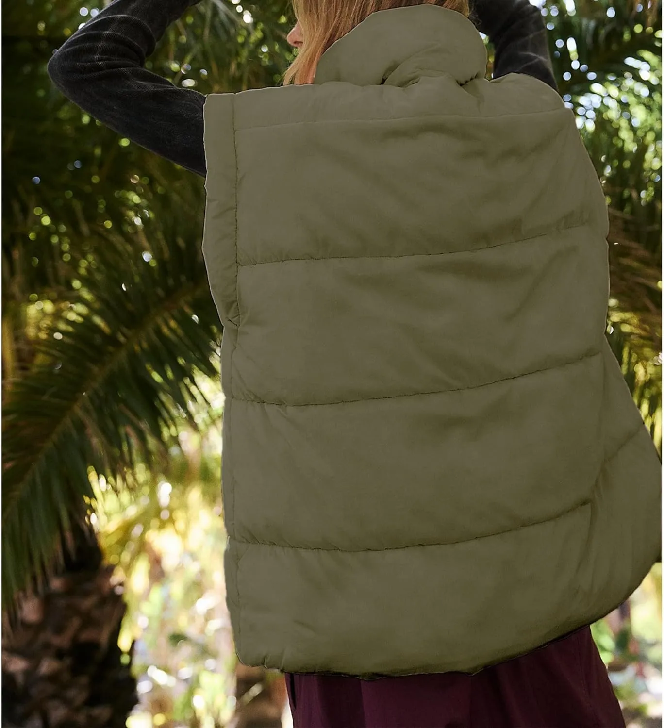 Songling Womens Oversized Puffer Vest Stand Collar Full Zip Sleeveless Bubble Puffer Vest Quilted Padded Warm Coat Outwear