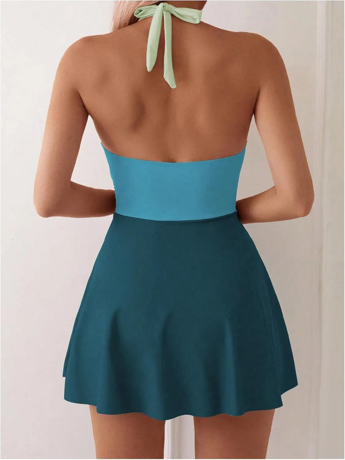 Verdusa Women's Modest One Piece Swimsuit Color Block Deep V Neck Backless Ruched Short Swim Dress