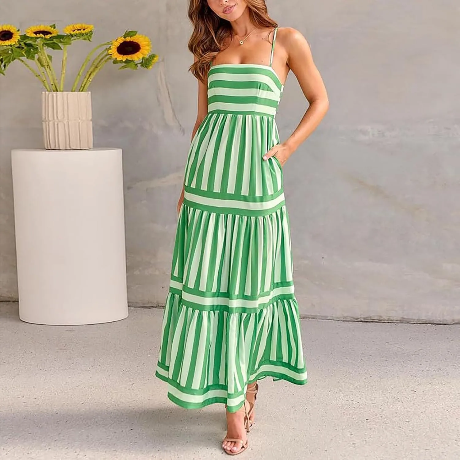 Women Boho Graffiti Long Dress Graphic Spaghetti Strap Flowy Dress Square Neck Colorful A Line Sundress 2024 Trendy