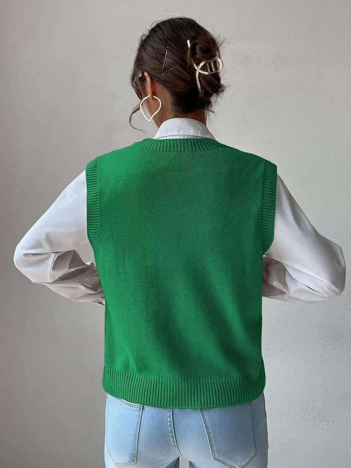 Women's Casual V Neck Cable Knit Sweater Vest Solid Sleeveless Tank Tops Women Vest