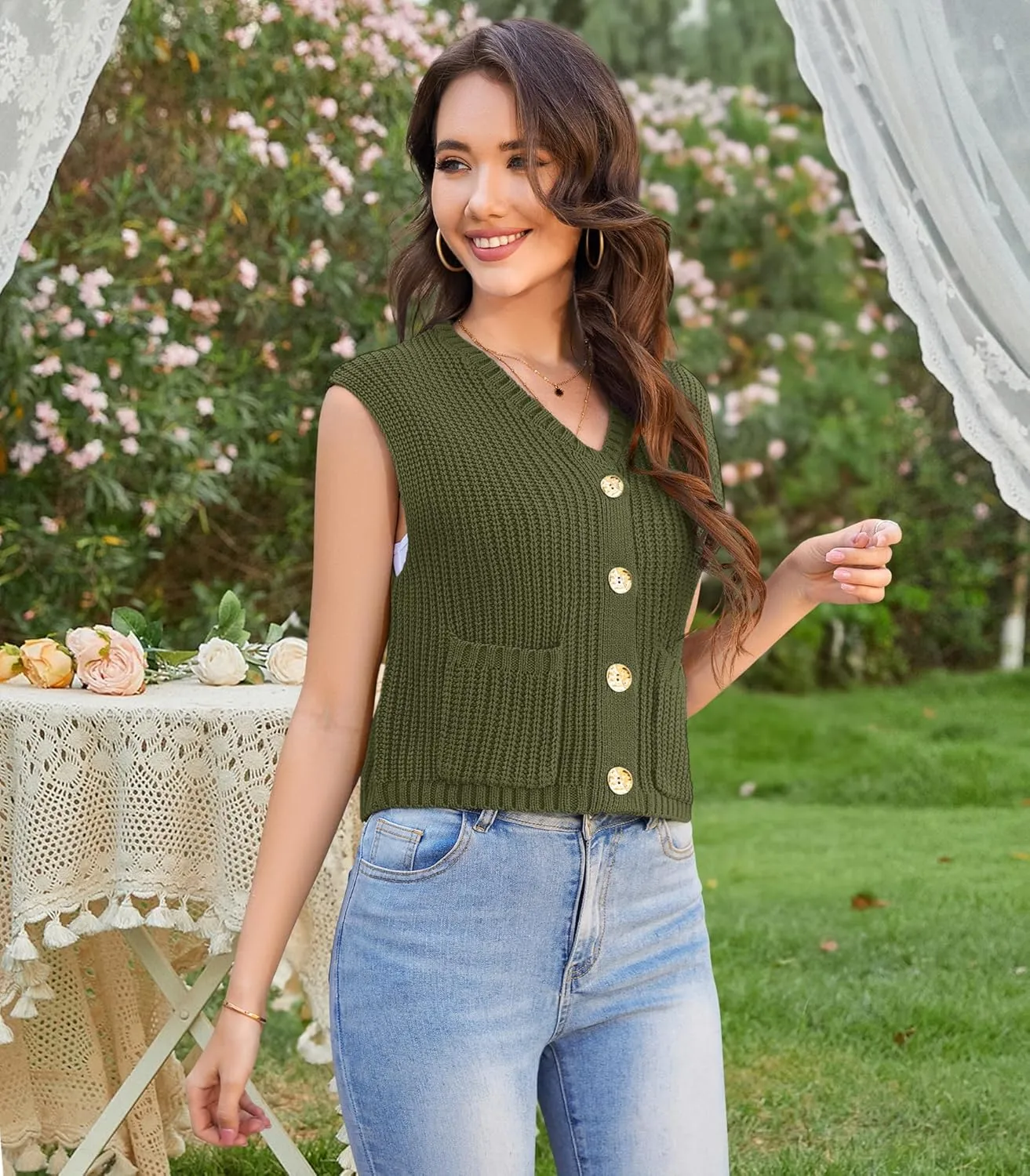 Womens Summer Crop Knit Sweater Vest Sleeveless Button Down Chunky Knit Vest Cardigan with Pockets