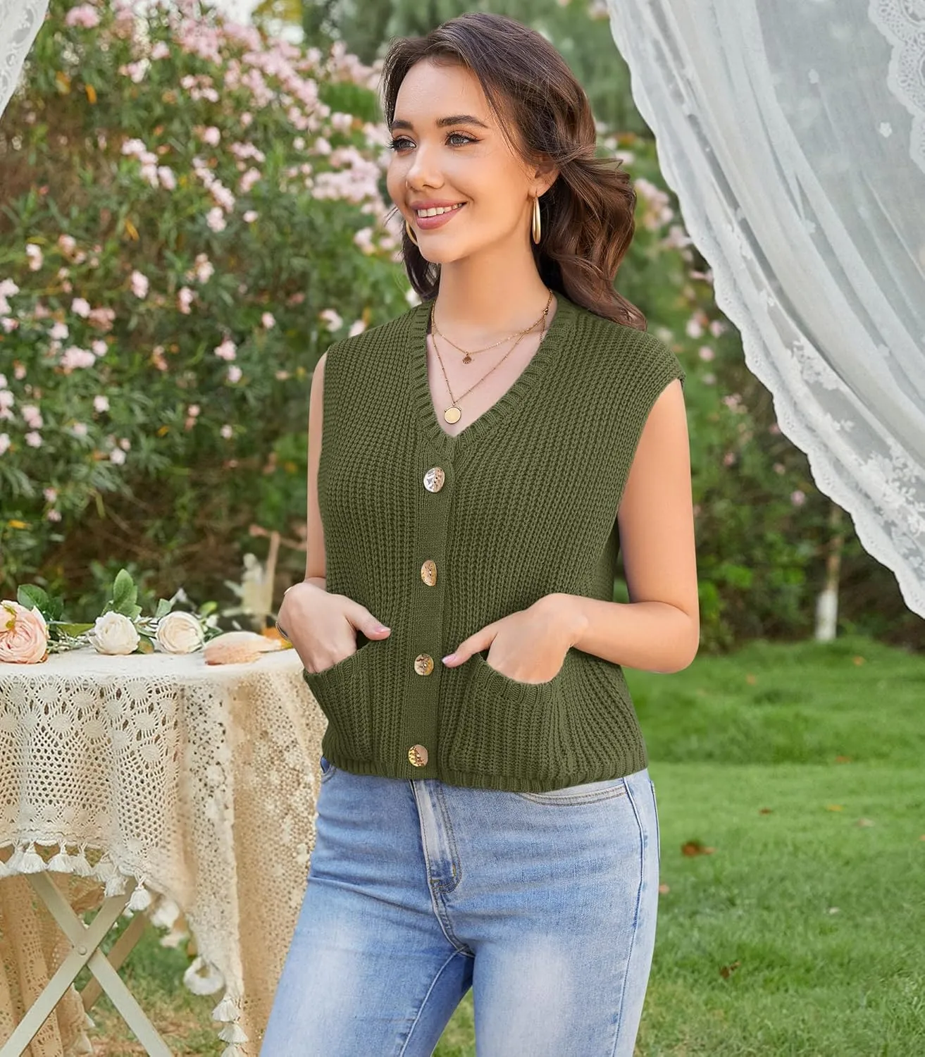 Womens Summer Crop Knit Sweater Vest Sleeveless Button Down Chunky Knit Vest Cardigan with Pockets